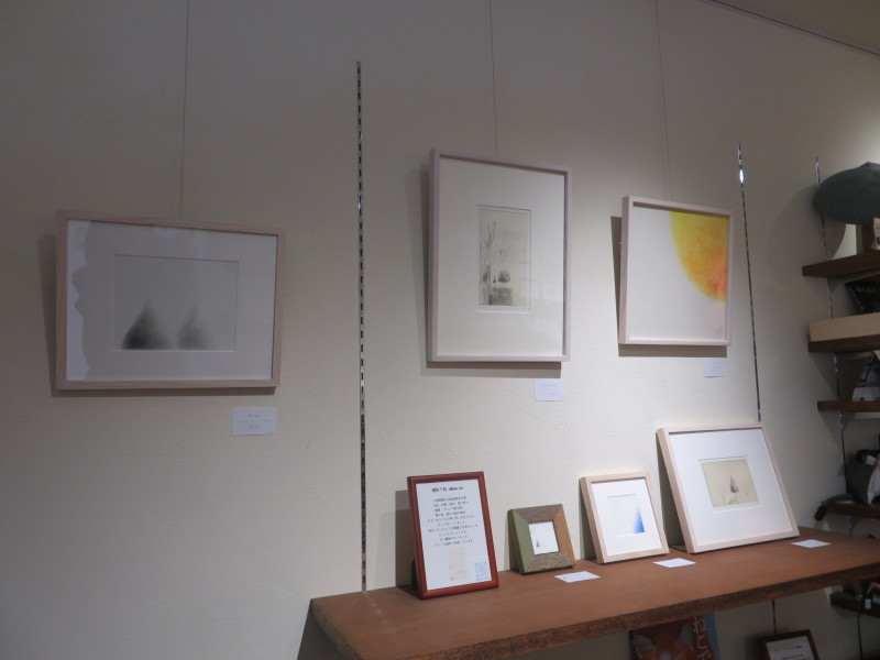 作家在店予定と、版画展２２日からはじまりました！_f0129557_17244007.jpg