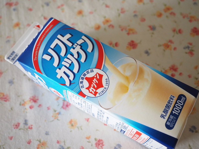 【北海道限定乳酸菌飲料】「ソフトカツゲン」を飲んでみる_b0008655_17565156.jpg