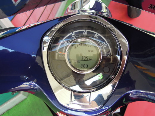 C125の特選中古車?ですやん!_f0056935_17513872.jpg