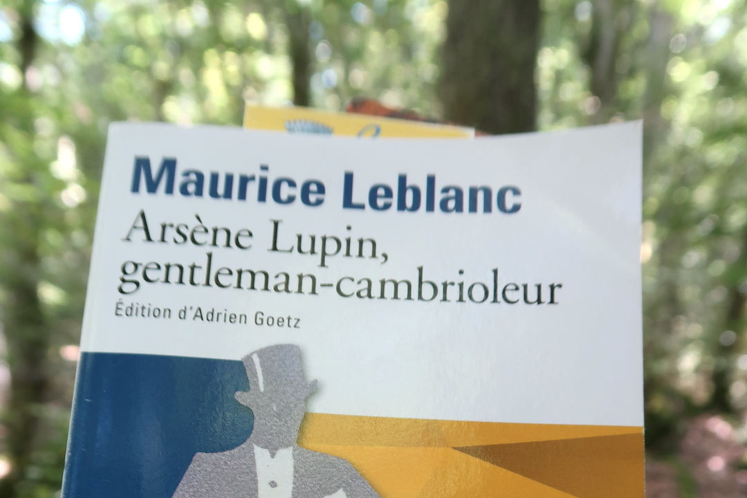 フランス語のルパンをラヴェルナの緑の森で_f0234936_02580847.jpg