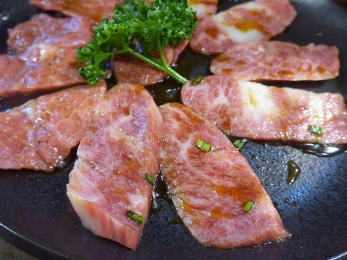 石垣島「炭火焼肉やまもと」へ行く。_f0232060_15551438.jpg