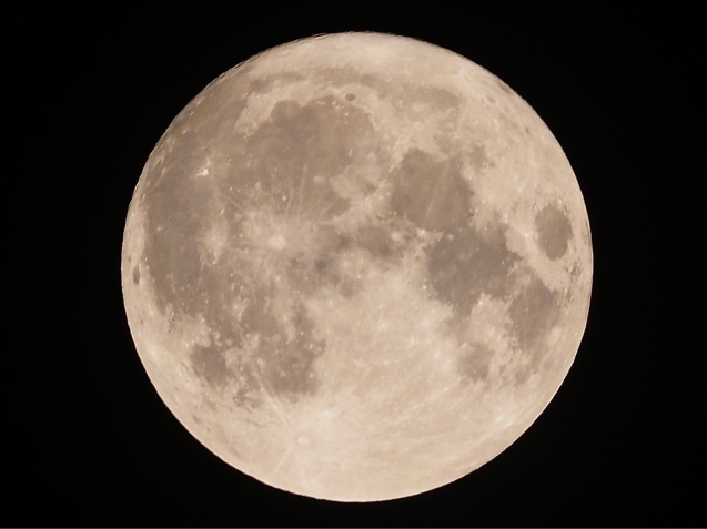 スーパームーン_e0098955_09290740.jpg