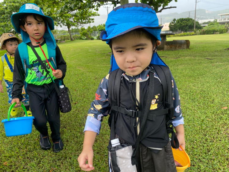 青空ようちえん〔平日〕雨の中の海遊びは特別!大人も子どもも濡れて楽しんだ!_d0363878_15531057.jpg