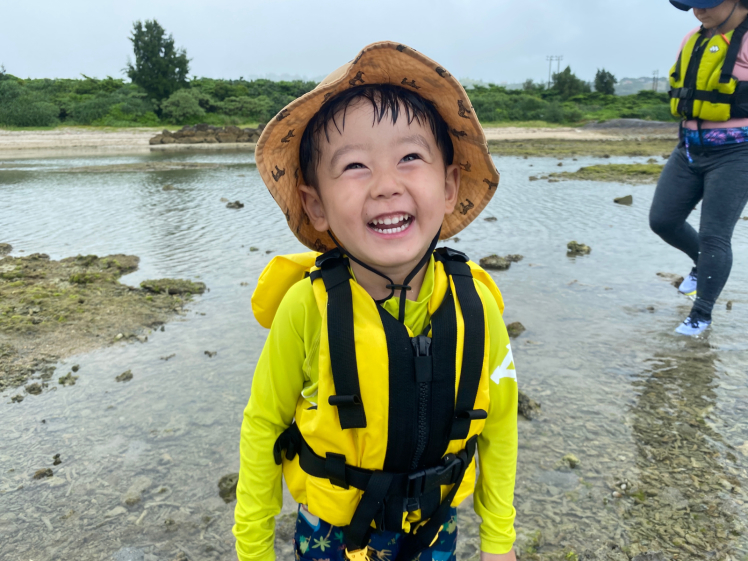 青空ようちえん〔平日〕雨の中の海遊びは特別!大人も子どもも濡れて楽しんだ!_d0363878_16154474.jpg
