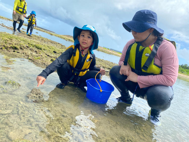 青空ようちえん〔平日〕雨の中の海遊びは特別!大人も子どもも濡れて楽しんだ!_d0363878_16163943.jpg