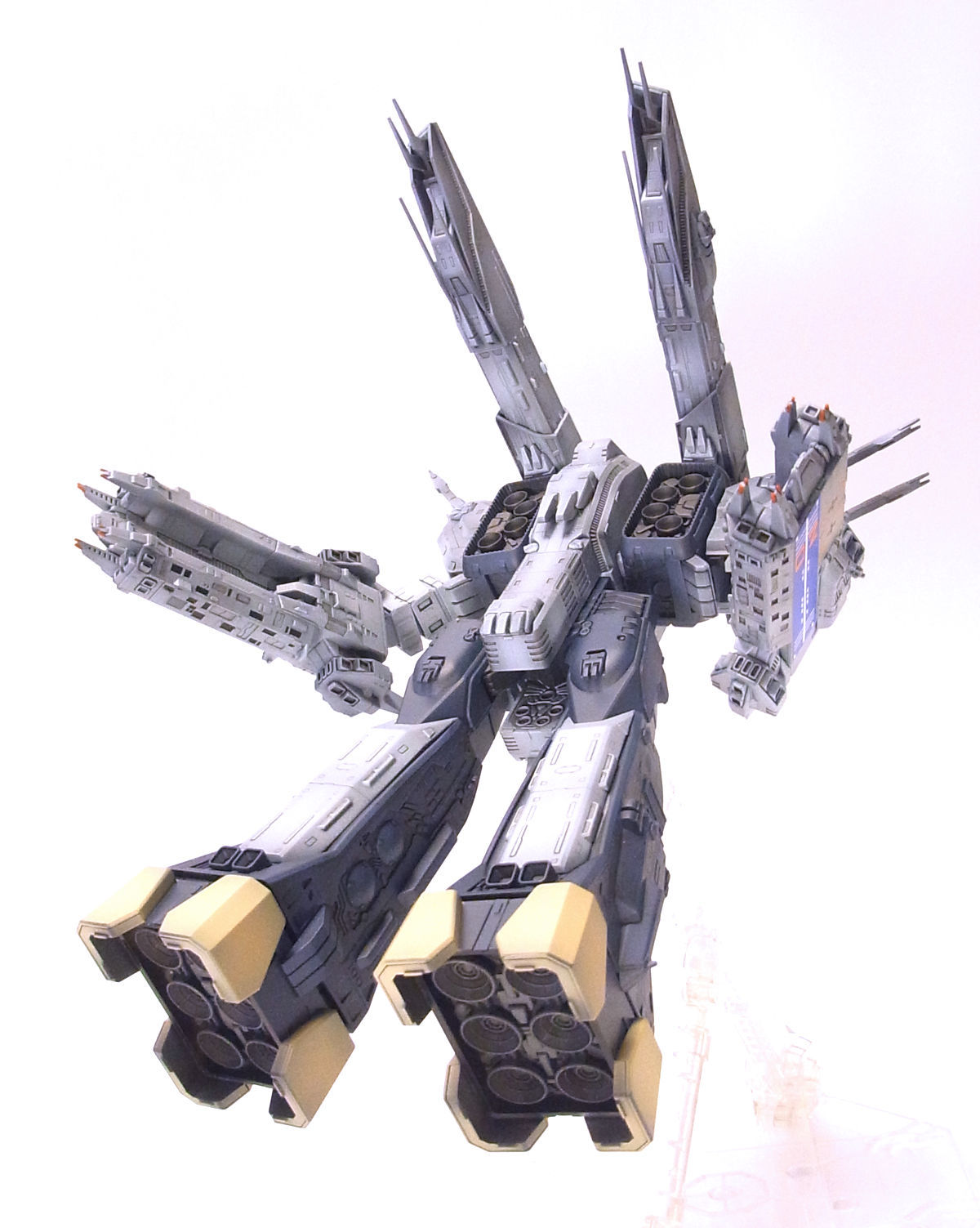 SDF-1 マクロス艦 強攻型 “劇場版” | 株式会社 ハセガワ