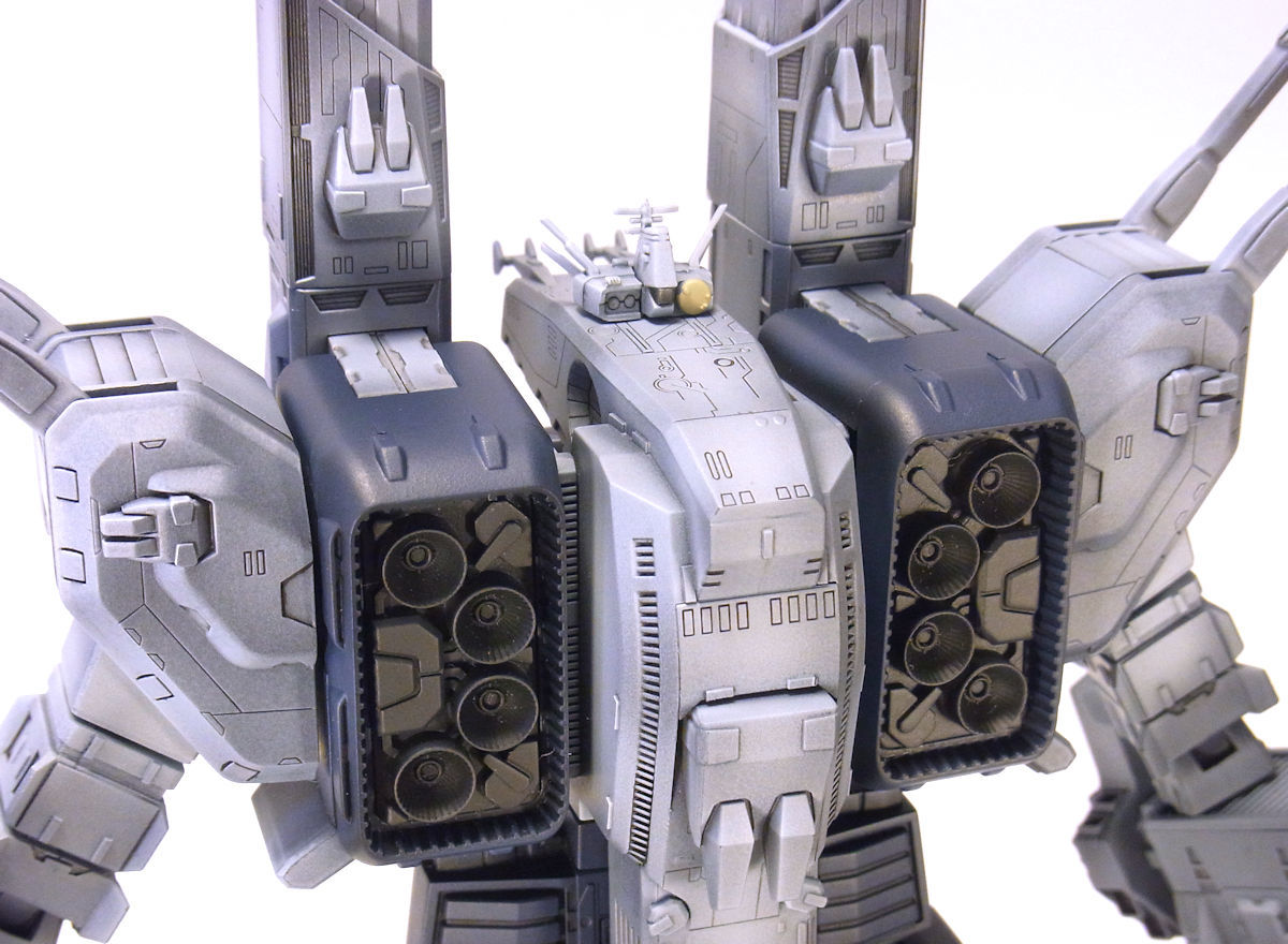 ハセガワ MC06 1/4000 SDF-1 マクロス艦 強攻型 “劇場版”
