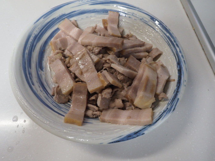 今日の収穫とその後(茄子とズッキーニのオイスター炒め)_c0116915_00034272.jpg