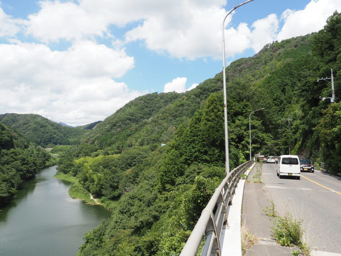 晴れた時の窓龍湖(魚切ダム)_c0116915_23492163.jpg