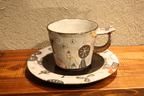 ウエダキヨアキ展 半磁白土金彩の器 : Galerie Steine