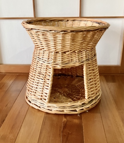 ねこくすフリマ29・藤製猫ベッド、版画_f0054677_08252845.jpg