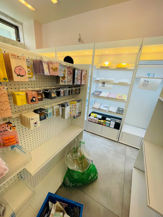 新大久保に出来たartboxへ ハレクラニな毎日