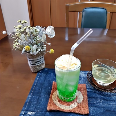 懐かしのクリームソーダ_f0129726_19453987.jpg
