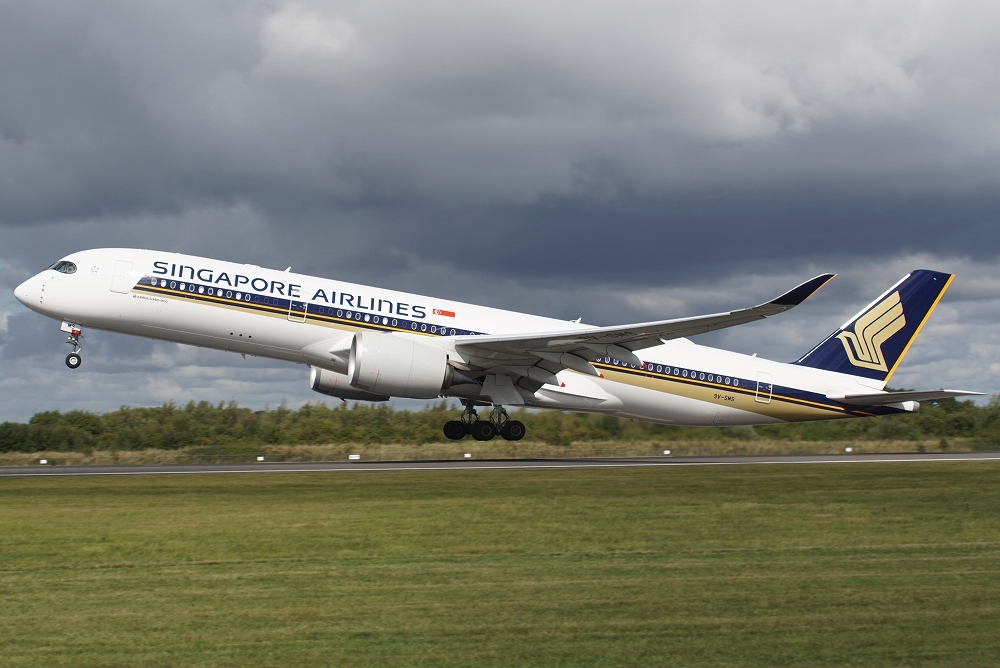 シンガポール　SINGAPORE AIRLINES MEGATOP MEGATOP. 'Singapore Airlines is about to change your idea of