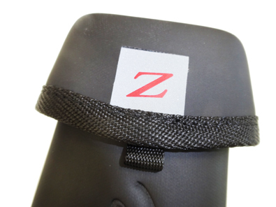 Zeque by Zeal(ゼクー バイ ジール)片手で出し入れ可能なベルトテープ搭載ハードシェルサングラスケースAS-038新発売！_c0003493_11561507.jpg