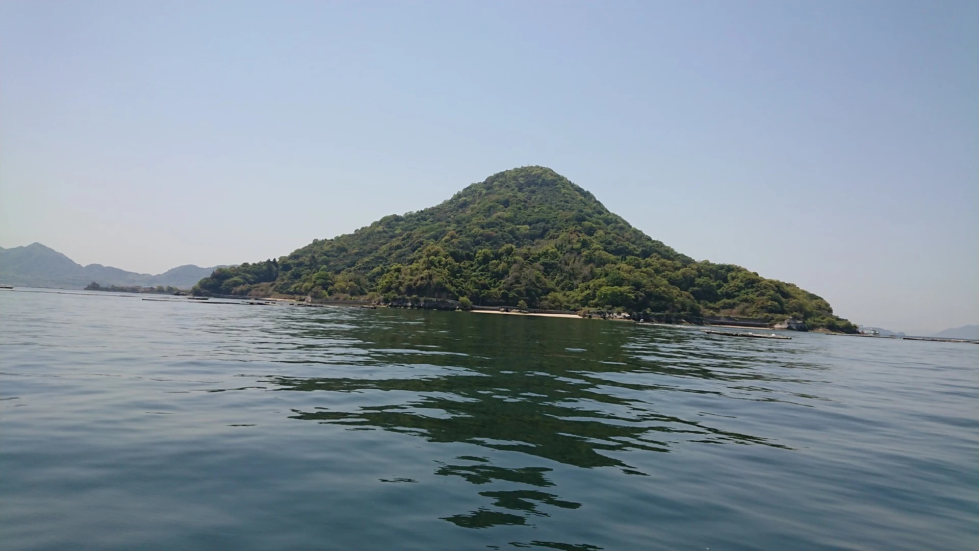 太陽系は約46億年前、銀河系(天の川銀河)の中心から約26,000光年離れた、オリオン腕の中に位置。_b0416632_11051726.jpg