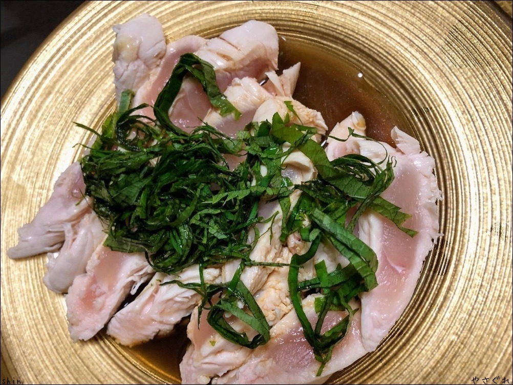 220802鶏ササミのタタキと王将の餃子_a0352827_11564123.jpg