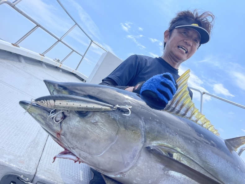 8月4日 マグロ キャスティング 便。 : 三重県 志摩沖 つり船