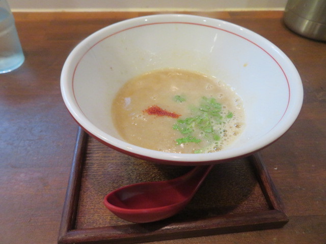 【限定】美白白湯つけ麺@麺ゃ しき_a0389150_19110386.jpg