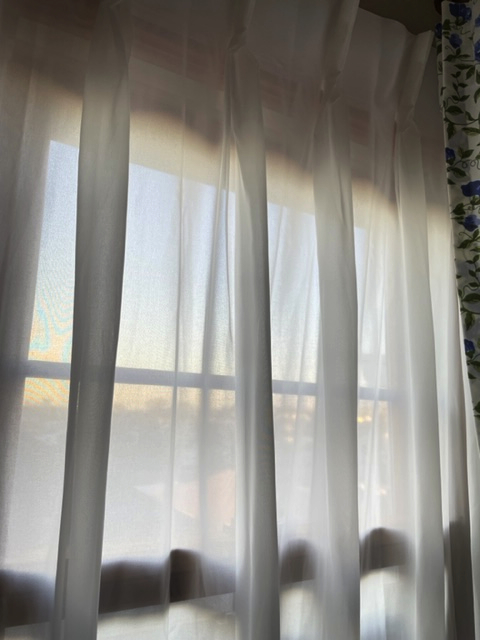 バルーンスタイルからカーテンへ掛け替えさせて頂きました by interior styling of bright_c0157866_11045614.jpg