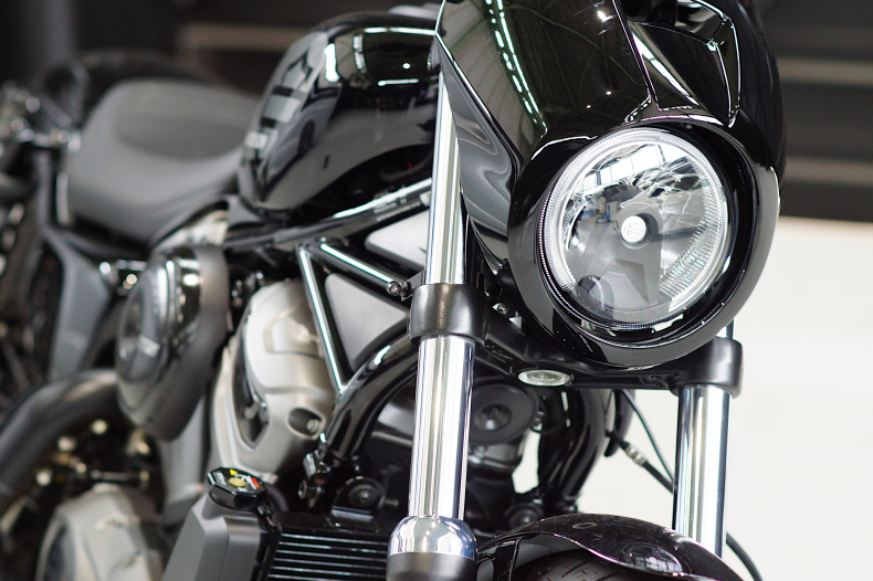 ナイトスター フロントウインカーステー完成 : custom factory ナイトスター フロントウインカーステー完成 : custom factory