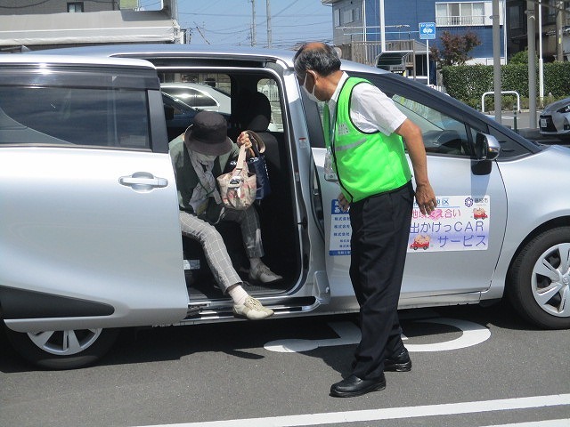 行政・地区・企業がスクラムを組んで取り組む藤枝市の高齢者の移動支援「地域支え合い出かけっCARサービス支援事業」_f0141310_07163981.jpg