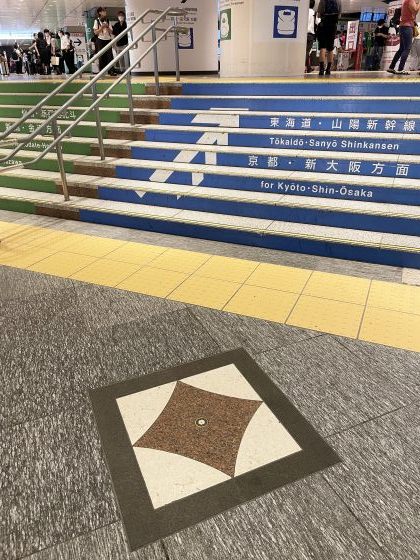 東京駅、二つの襲撃現場_e0045768_19334447.jpg