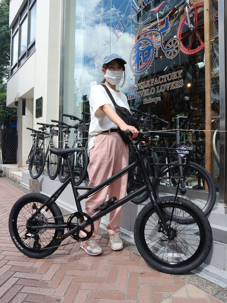 8月11日　渋谷　原宿　の自転車屋　FLAME bike前です_e0188759_18003533.jpg