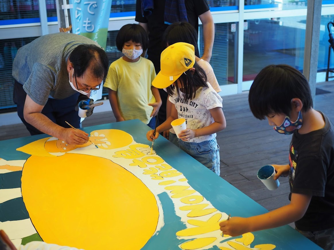 2022/8/13 さらば「のこのしマン」!能古島の「顔ハメ看板」に新作登場!_f0201157_11562560.jpg
