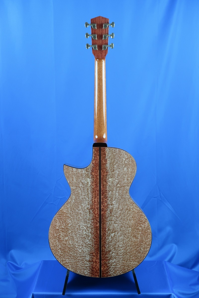 「新作フィールズ F-SC in Quilted Bubinga」on YouTube_d0200414_18212431.jpg