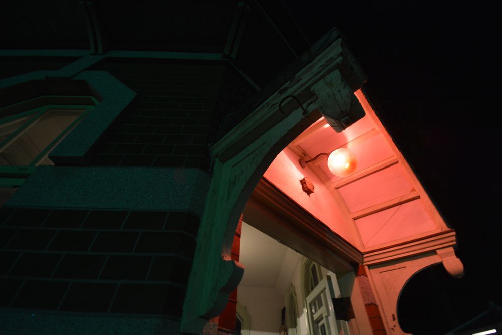 夜の帳の七条電停_e0373930_13163117.jpg