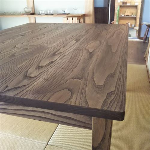 クリの木の食卓テーブル！_d0165772_21012966.jpg
