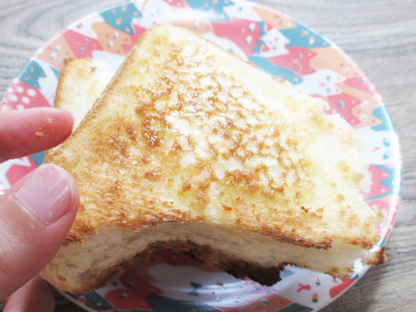 【カルディ】ぬって焼いたらメロンパン(110g)_c0152767_17201589.jpg