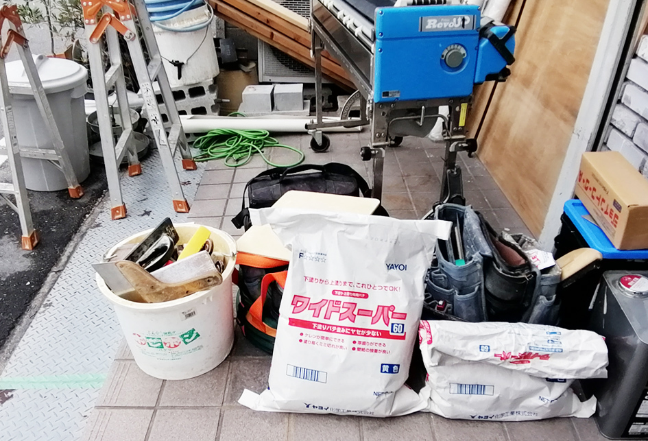 完成間近☆クロス職人さんによる「トイレリフォーム」_d0351435_20525686.jpg