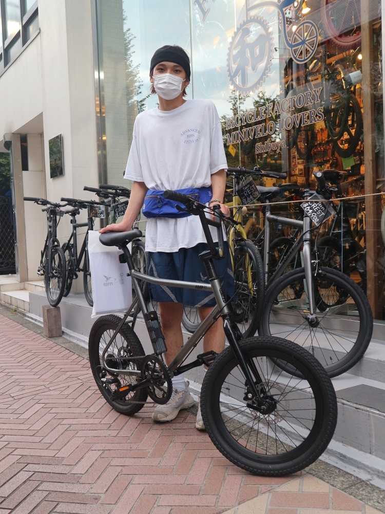 8月17日 渋谷 原宿 の自転車屋 FLAME bike前です_e0188759_18250239.jpg