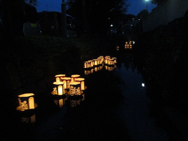 わきみず寺(法雲寺)で3年振りの「お炊き上げと灯篭流し」_f0141310_06073030.jpg