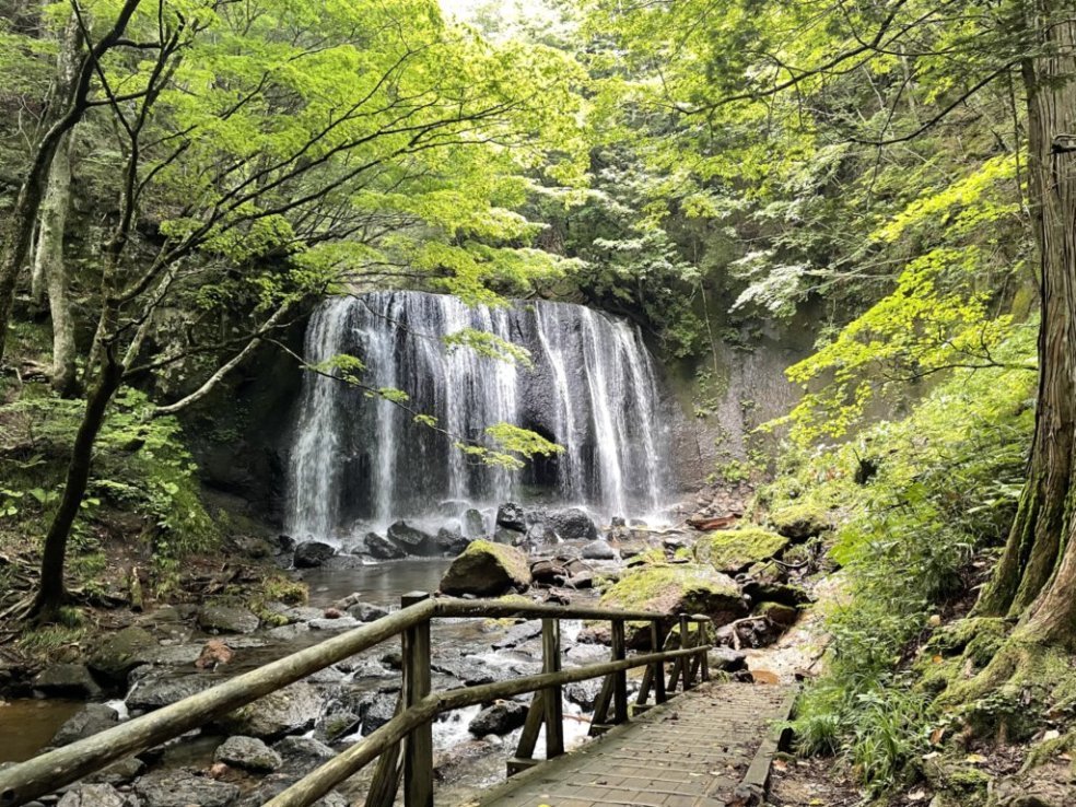 福島県猪苗代のパワースポット『達沢不動滝』で癒されてきました_f0023333_22494625.jpg