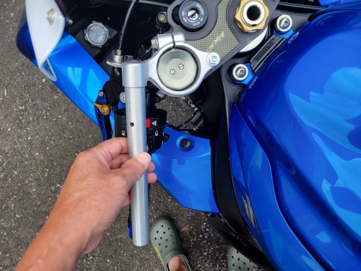 GSX-R600 ハンドル交換 : dartride GSX-R600 ハンドル交換 : dartride