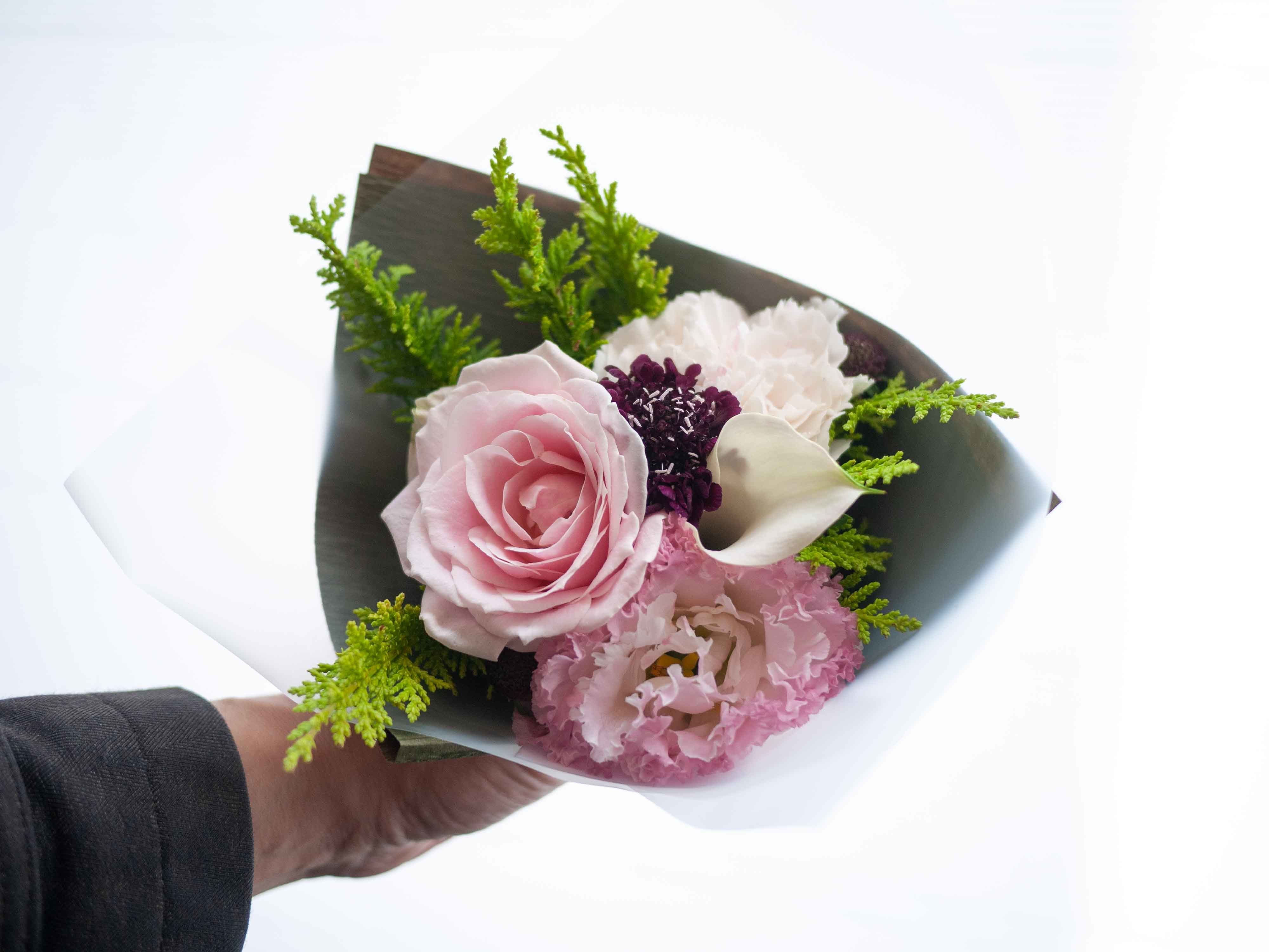 ピアノ発表会に花束 可愛らしく 22 08 21 札幌 花屋 Mell Flowers
