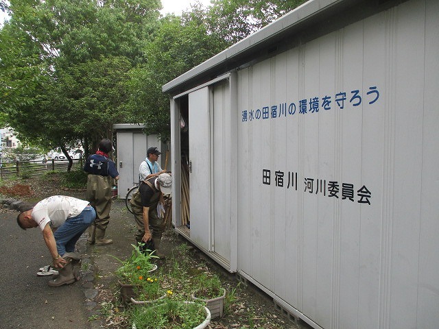 雨で1週間順延して行われた2022年8月の「田宿川の川そうじ」_f0141310_07511270.jpg