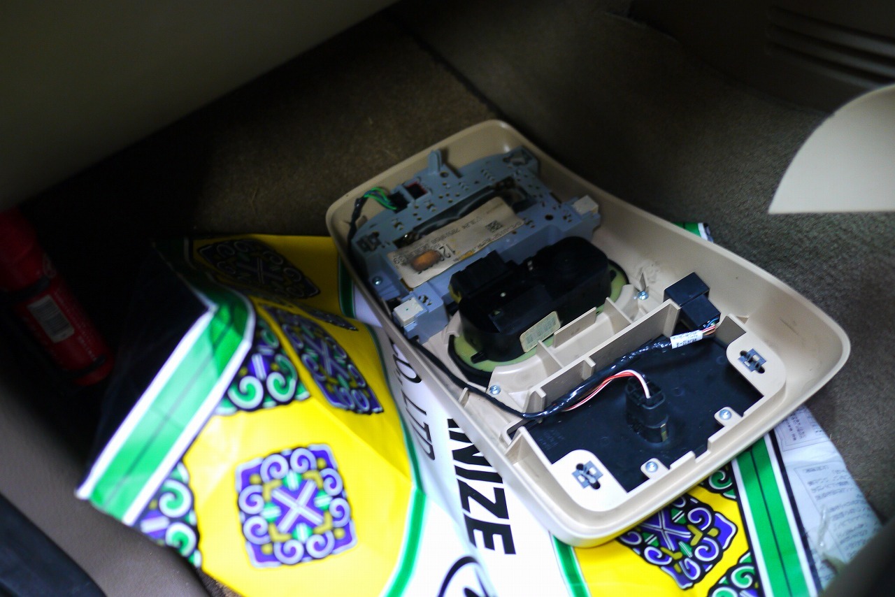 2004y　フォードエクスプローラー_b0421461_17341570.jpg