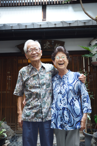 夫唱婦随』『家族の肖像』三谷旅館2022.08 滋賀県長浜市 : 二河白道