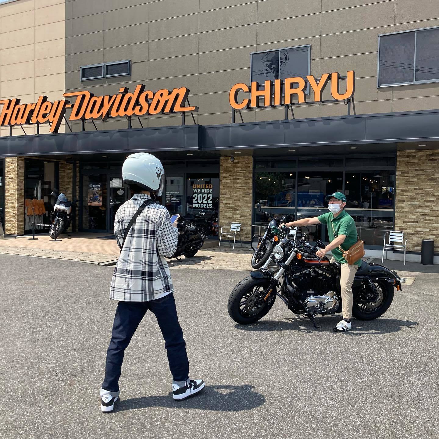 若きハーレー乗り誕生！_b0317459_18594900.jpg