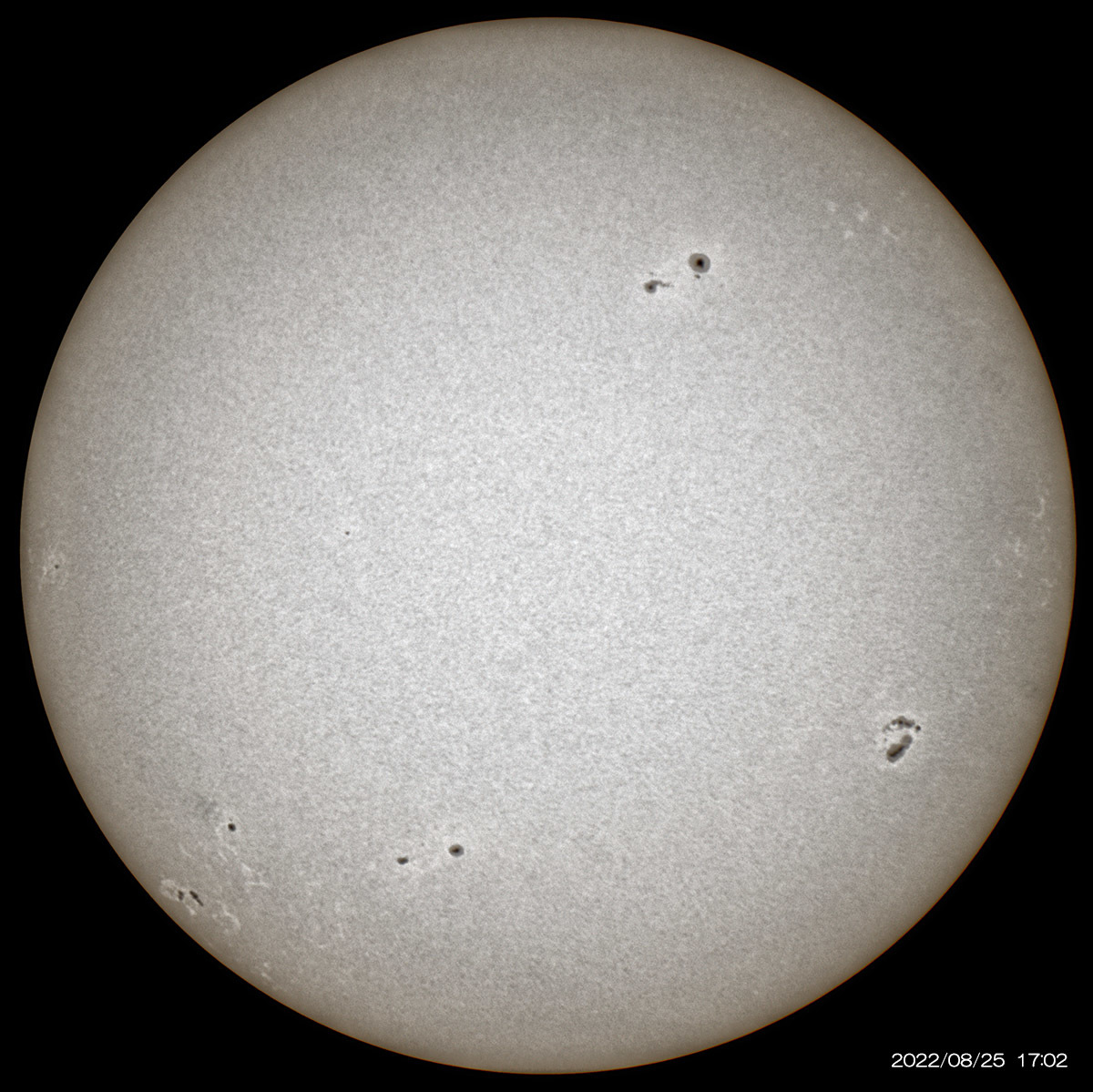 8月25日の太陽_e0174091_12010058.jpg