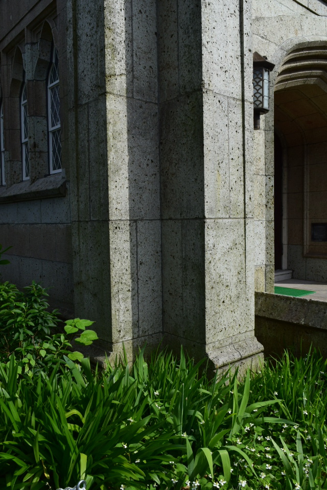 横浜市中区山手町の山手聖公会(昭和モダン建築探訪)_f0142606_06395577.jpg