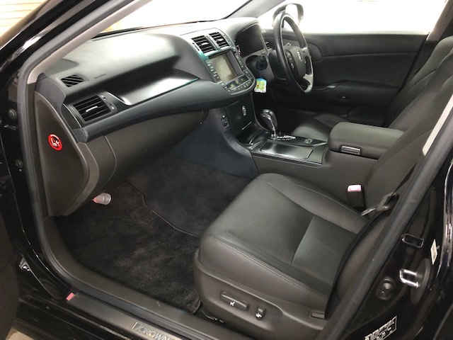 ★ベンツSL350ご成約ッ!久しぶりのCLA250・在庫ラインナップに登場ッ(^_^)★(白石店)_c0161601_14302405.jpg