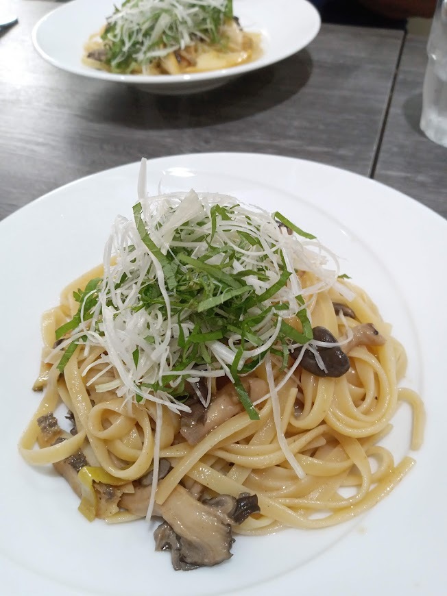 そろそろ復帰しまぁ~す。最初はイマちゃんとランチ♪_b0331802_20153627.jpg