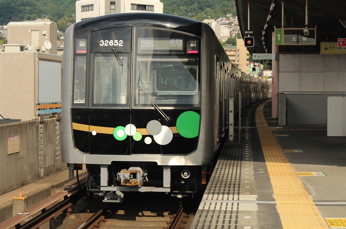 22年08月29日撮影記2 近鉄けいはんな線・新石切にて