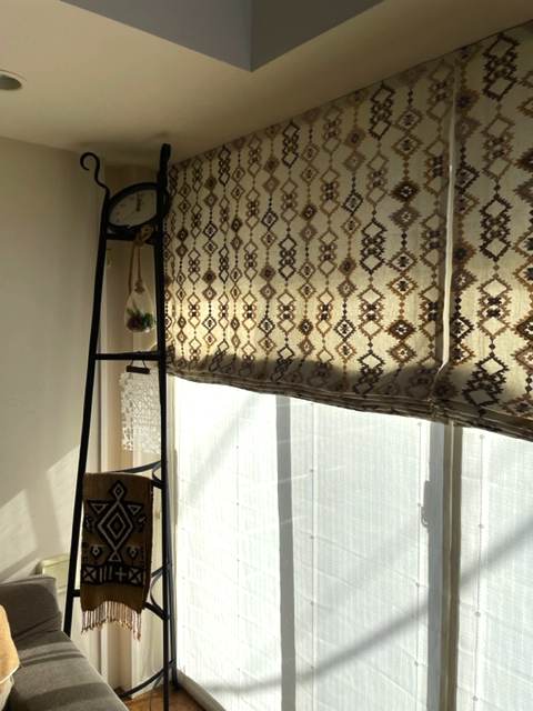 リビング窓に『ILIV・アイリブ』の生地で『プレーンシェード(ダブル)』を納めました by interior styling of bright_c0157866_19335267.jpg