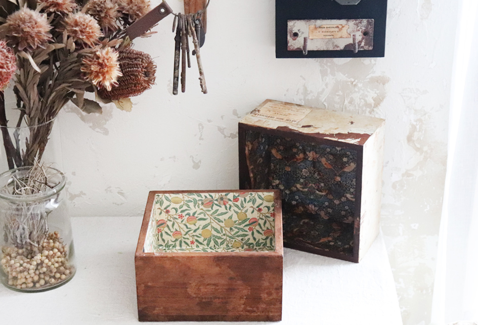 セリアの「ウィリアム・モリス」グッズで「ティッシュケース」を